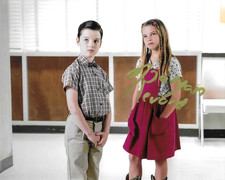 * RAEGAN REVORD * signed 8x10 photo * YOUNG SHELDON * COA *