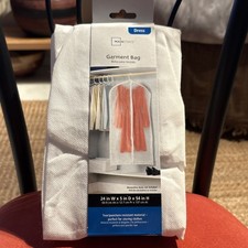 Clearance NWT Mainstays Dress and Suit Bag 24”Wx48”Lx3”D New In Package.