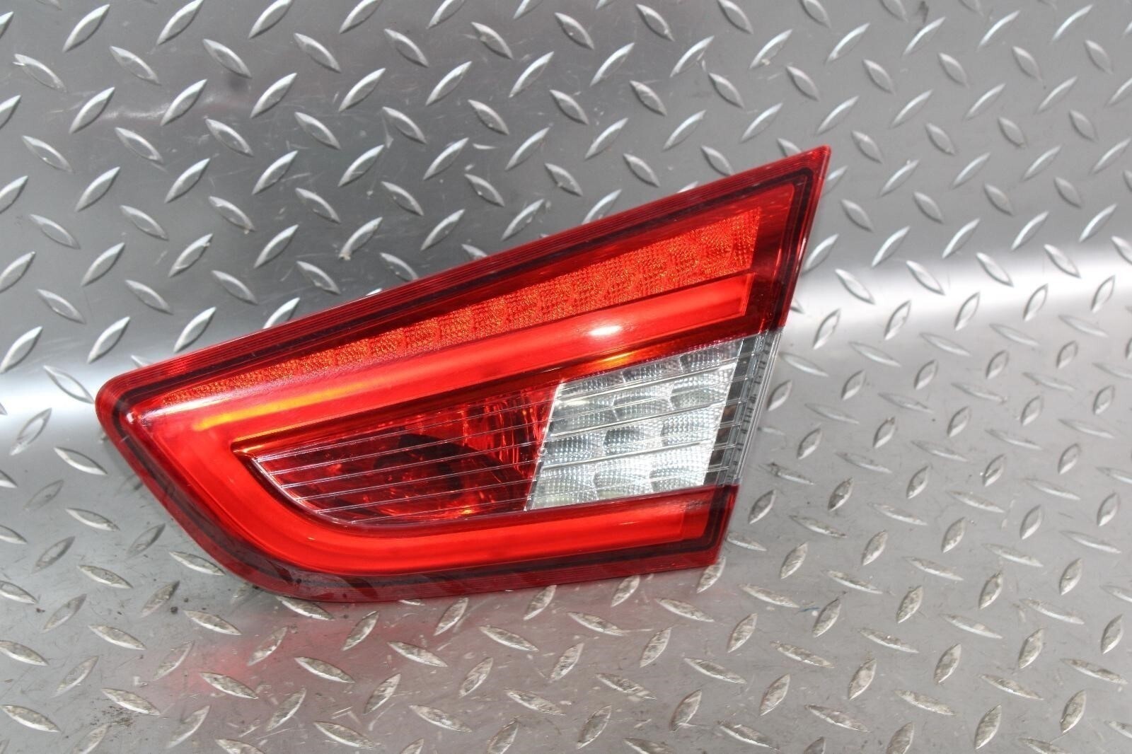 14-19 Ghibli Trunk Decklid Passenger Side Right RH Taillight Tail Light Lamp OEM