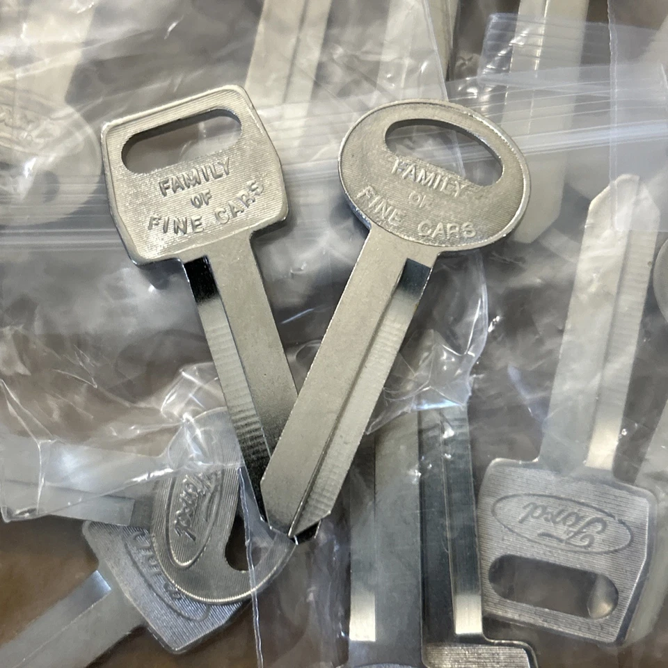8x (16)Blank Key Sets H50 & H51 For Ford Lincoln Mercury Vehicles with Ford Logo - Image 3 of 4