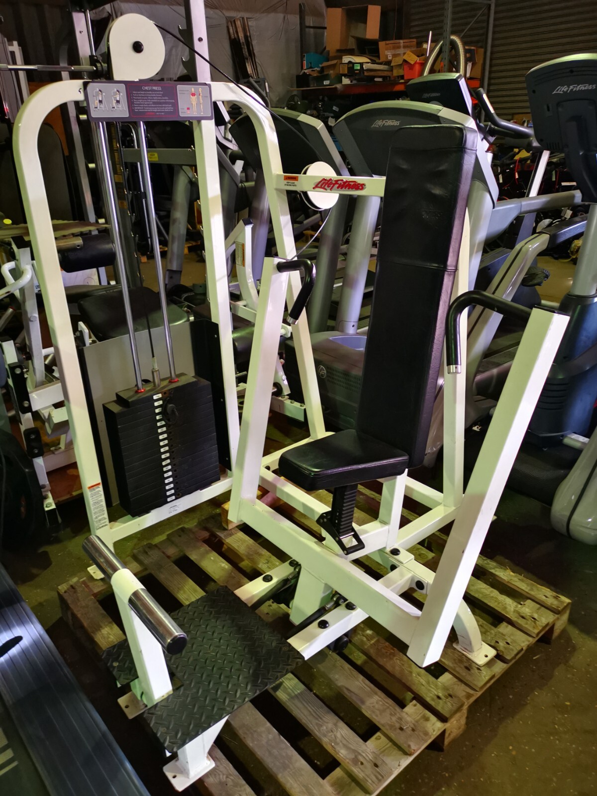 Life Fitness Pro Chest Press Commercial Gym Equipment eBay