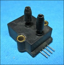 Data Instruments (Honeywell) XCA4100DN Pressure Sensor 3-16V 0-100psi Transducer