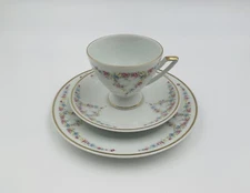 Vtg PMR JAEGER & Co. Bavaria Trio Tea Set- Cup Saucer Dessert Plate Gold/Floral