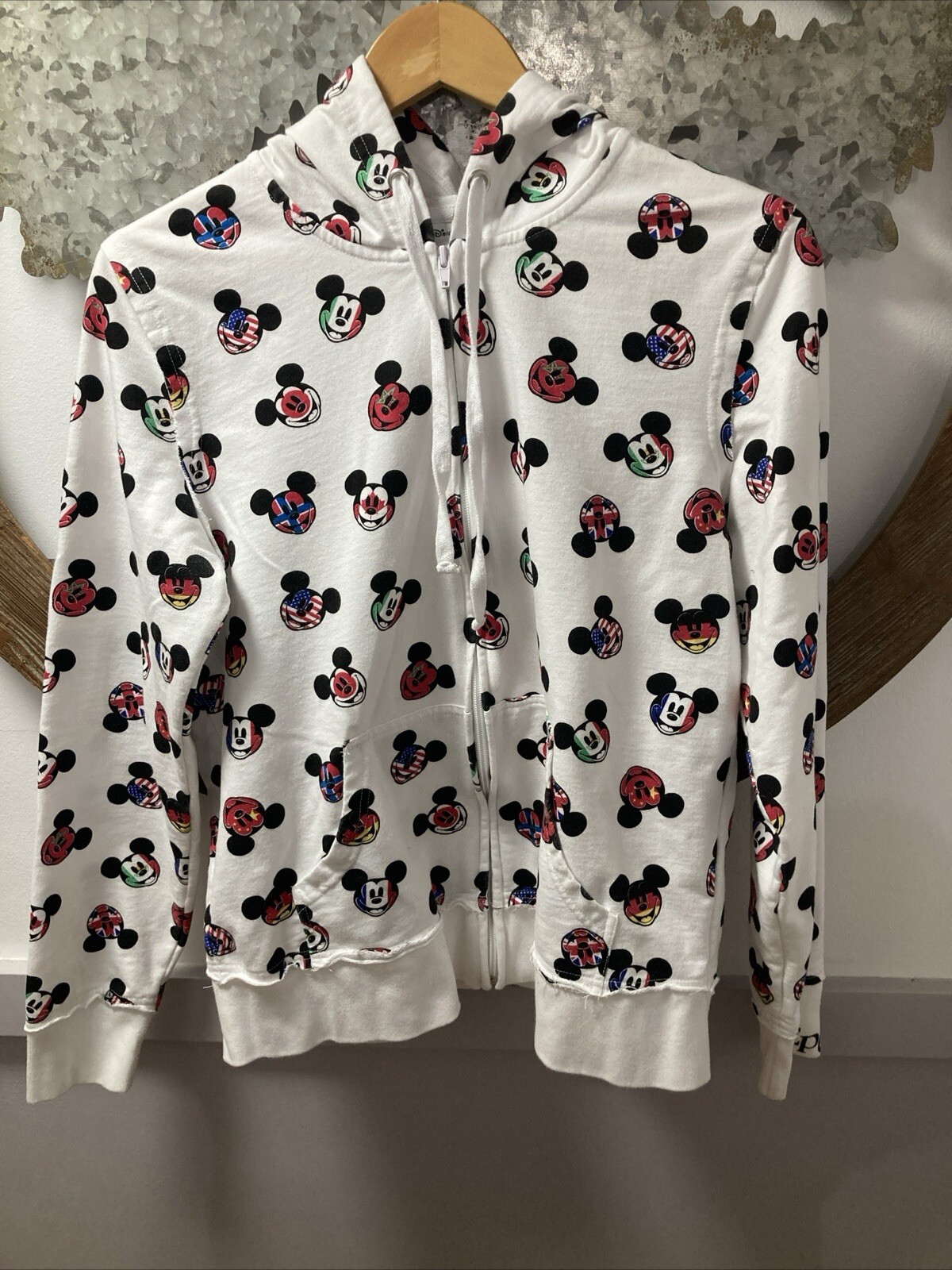Disney Epcot Mickey Hoodie Women's XL White Multicolor Flag Faces Distressing