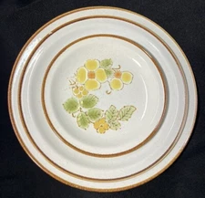 Stoneybrook International China Wildflower Pattern Floral Plates Set of 9 Japan