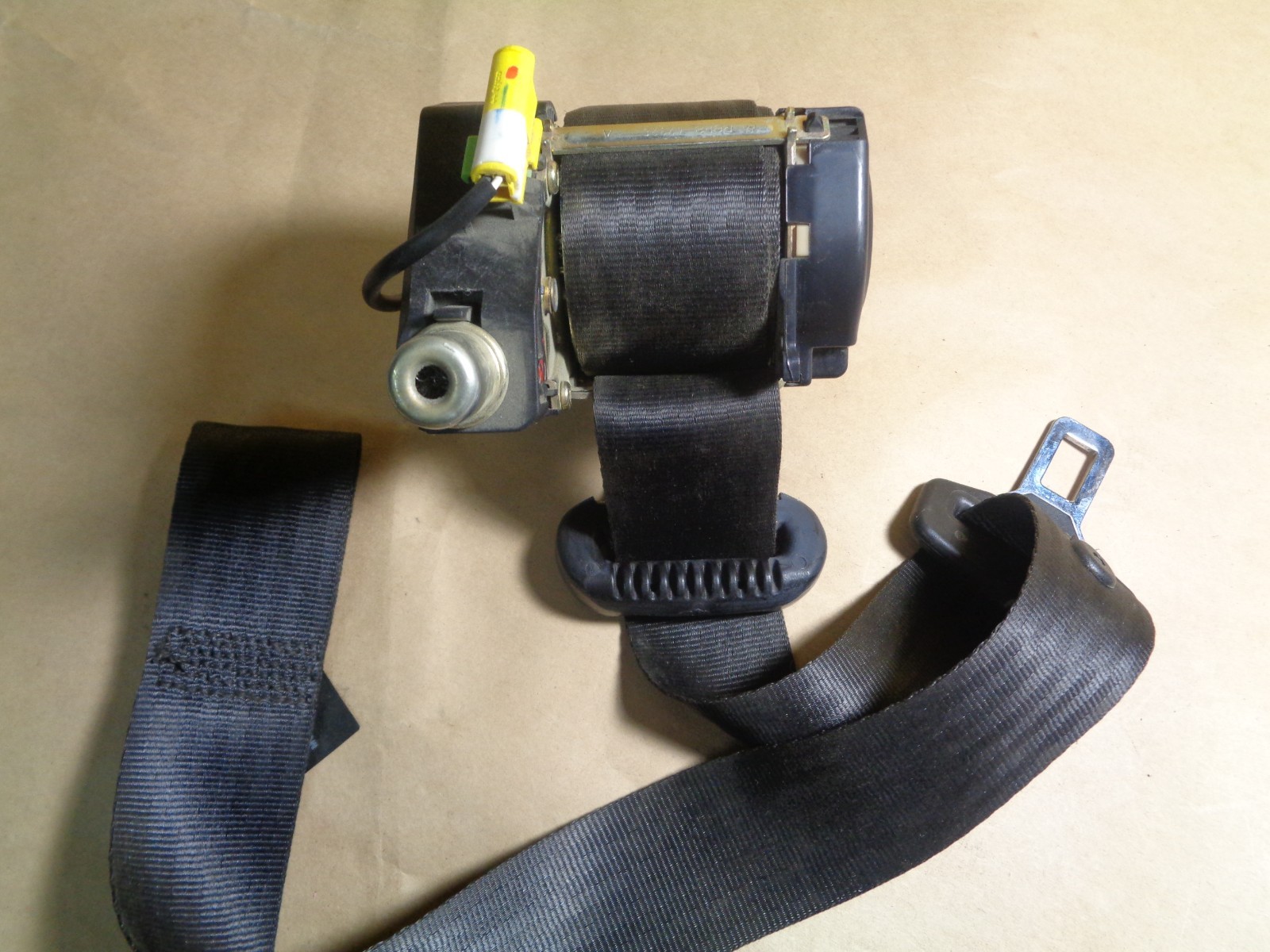 Maserati 4200 ..Rh Right Front Seat Belt...Part@ 66310500