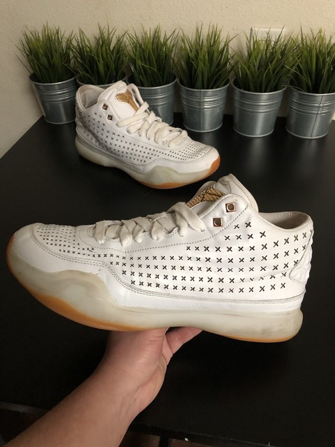 Nike Kobe 10 EXT Mid White Gum 