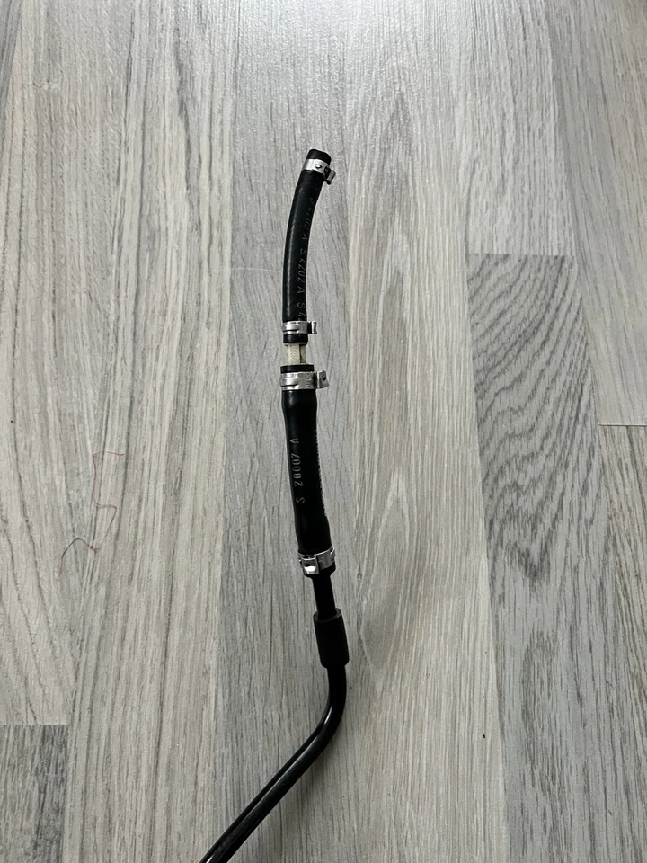 04-09 OEM Audi A4 Delantero Izquierdo Lado del Conductor Manguera Tubo Línea Foto 2 de 4