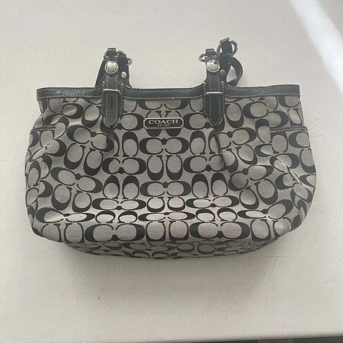 Found this beautiful rare Coach purse at a secondhand shop. Amazing  condition. I dig it. : r/ThriftStoreHauls