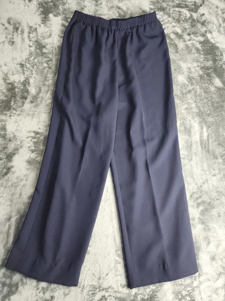 Pantalones R&M Richards para mujer tiro medio cintura elástica negros lavado oscuro talla 16 Foto 2 de 4