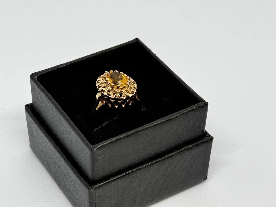 Anel de citrino oval ornamentado em ouro amarelo sólido 14K, tamanho 5,5, 3,3 gms líquido com peso. - Imagem 2 de 4