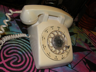      Stormberg Carlson Rotary Dial Desktop Telephone S-C500DQM White    