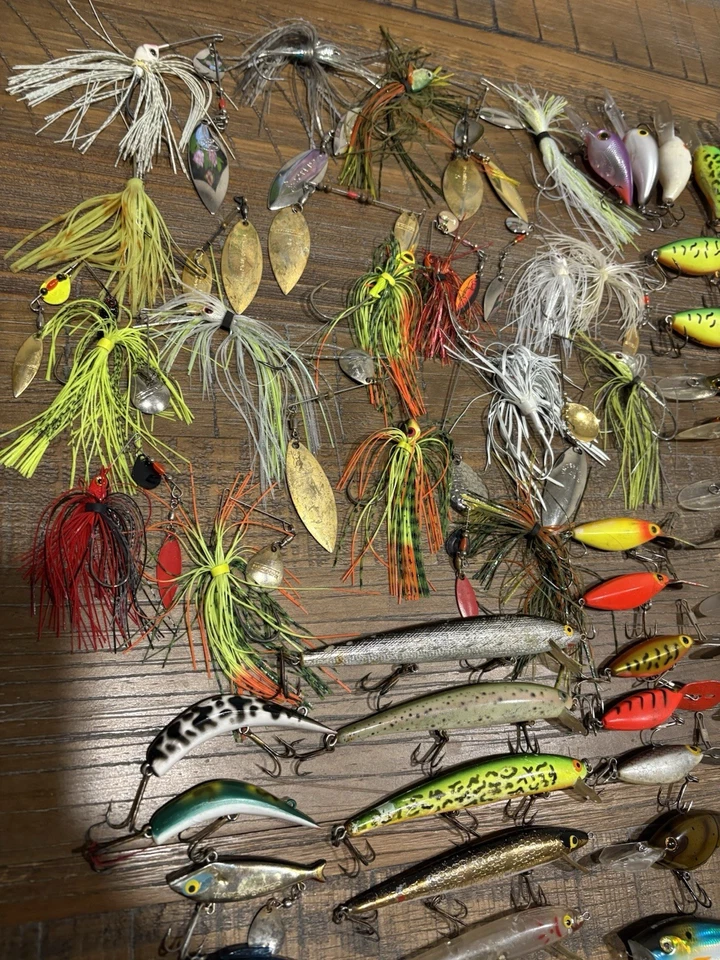 Lote de (120) iscas de pesca - novas e usadas. Leia a descrição - Imagem 2 de 4