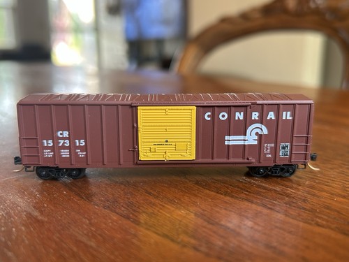 Escala N 1980’s Kadee 50’ Ribside Boxcar Conrail 157315 | Zustand: New