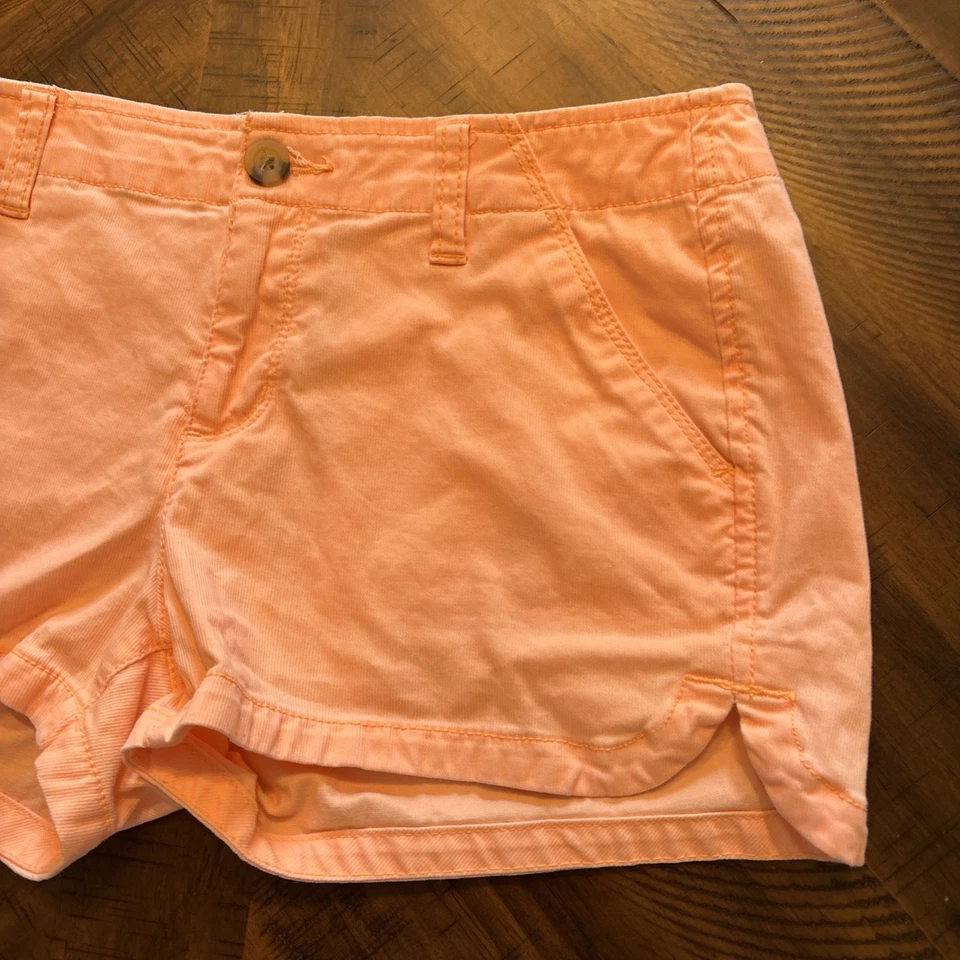 Pantalones cortos de jean Arizona Jean Co tiro bajo naranja brillante para mujer talla 7 Foto 3 de 4