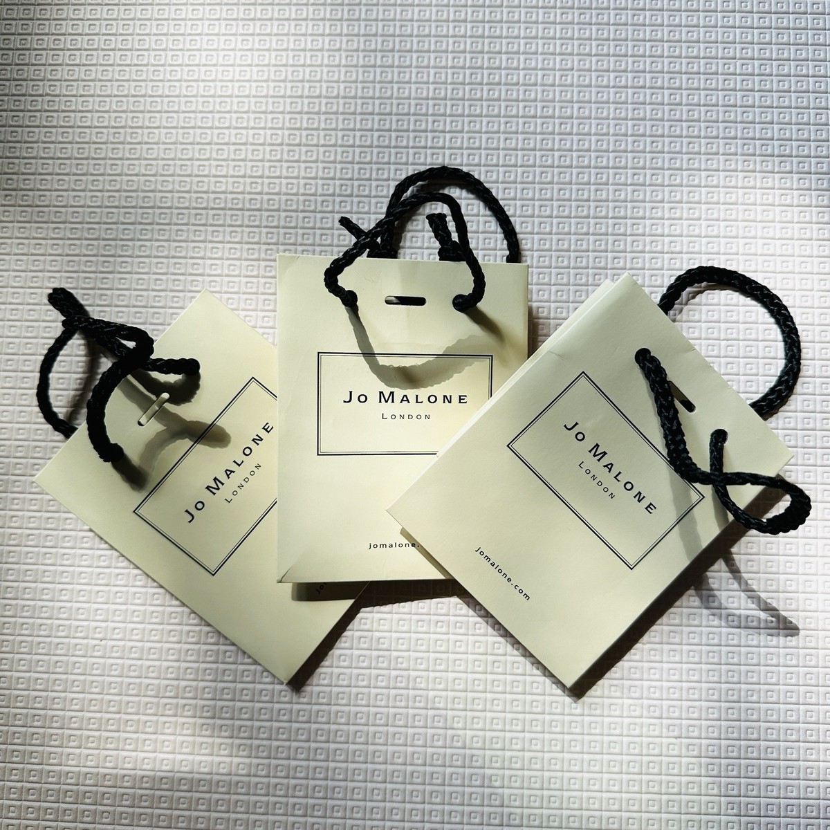 Jo Malone Small Gift Bag Yellow Paper Classic Logo L 4.5 x H 3.5 x Jo Malone Small Gift Bag Yellow Paper Classic Logo L 4.5 x H 3.5 x
