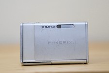 Fujifilm FinePix Z Series Z1 5.1MP Digital Camera - Silver for