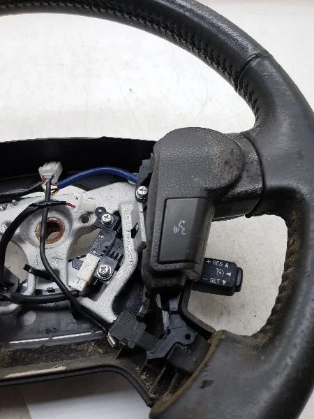 2010 TOYOTA SEQUOIA SR5 STEERING WHEEL - Image 3 of 4