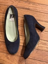 VTG Charles Jourdan Blue NAVY SUEDE Pumps Size 8 Made In Spain