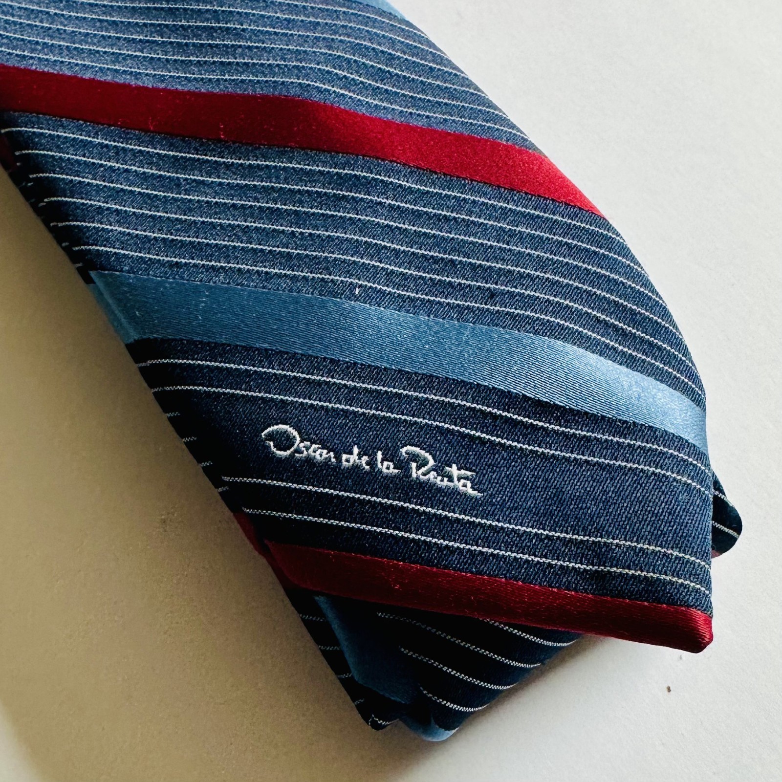 Vintage Oscar de la Renta Tie 80s-90s Blue