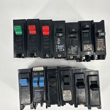 Lot of 13 Misc Single Pole 15 20 30 Amp 120/240V Circuit Breakers GE Bryant