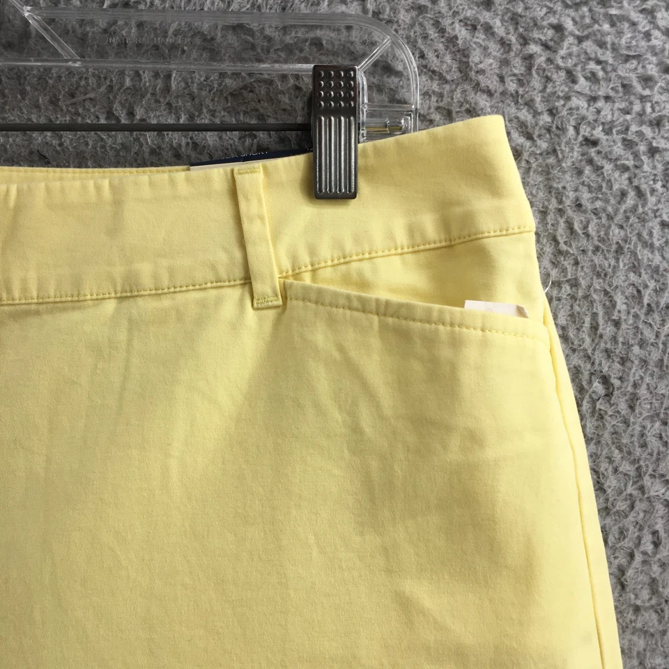 Bermudas Talbots para mujer 12 amarillas mezcla de algodón tiro alto botón delantero NUEVO Foto 3 de 4