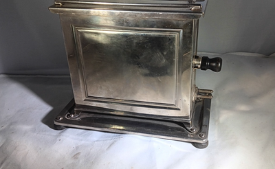 UNIVERSAL Landers Frary & Clark Electric Single Slice Toaster 
