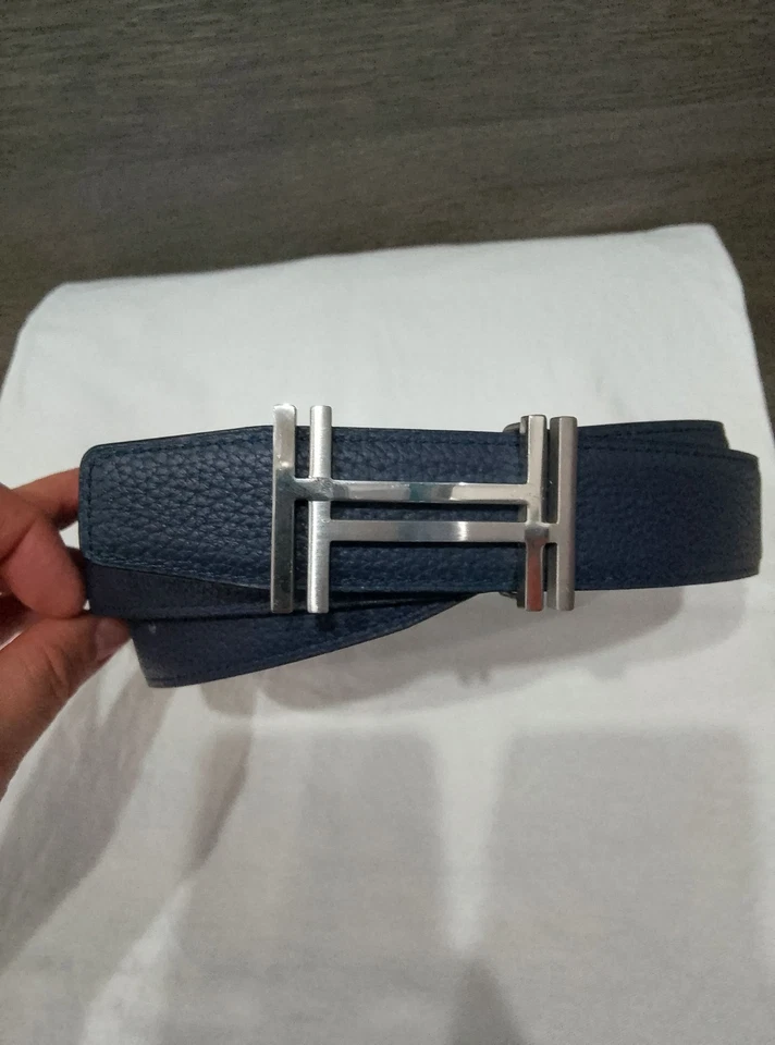 Cintura  Double Face Hermès Blu E Nera,120 Cmx32 Mm, Con Fibbia Argento Au Carrè - Imagen 2 de 4
