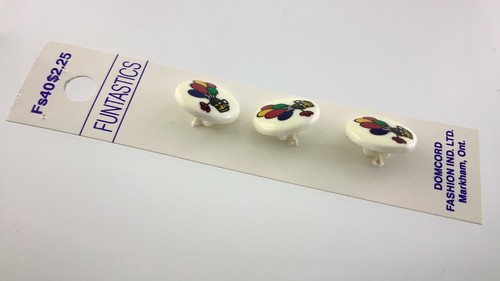 Set of 2 Vintage White Round Balloon Icon Buttons .45in New Old Stock 373D - Picture 5 of 7