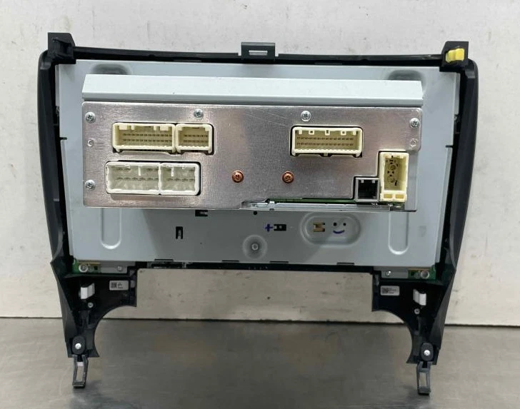 2016-2017 Toyota Camry радио дисплей экран ID P11224 - Изображение 3 из 3