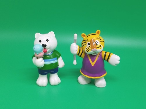 Ganz Webkinz Polar Bear & Bengal Tiger Toy Mini Figure Set Ice Cream Cheerleader