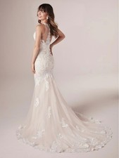 Maggie Sottero Lace “Brandy” Wedding Dress STUNNING!