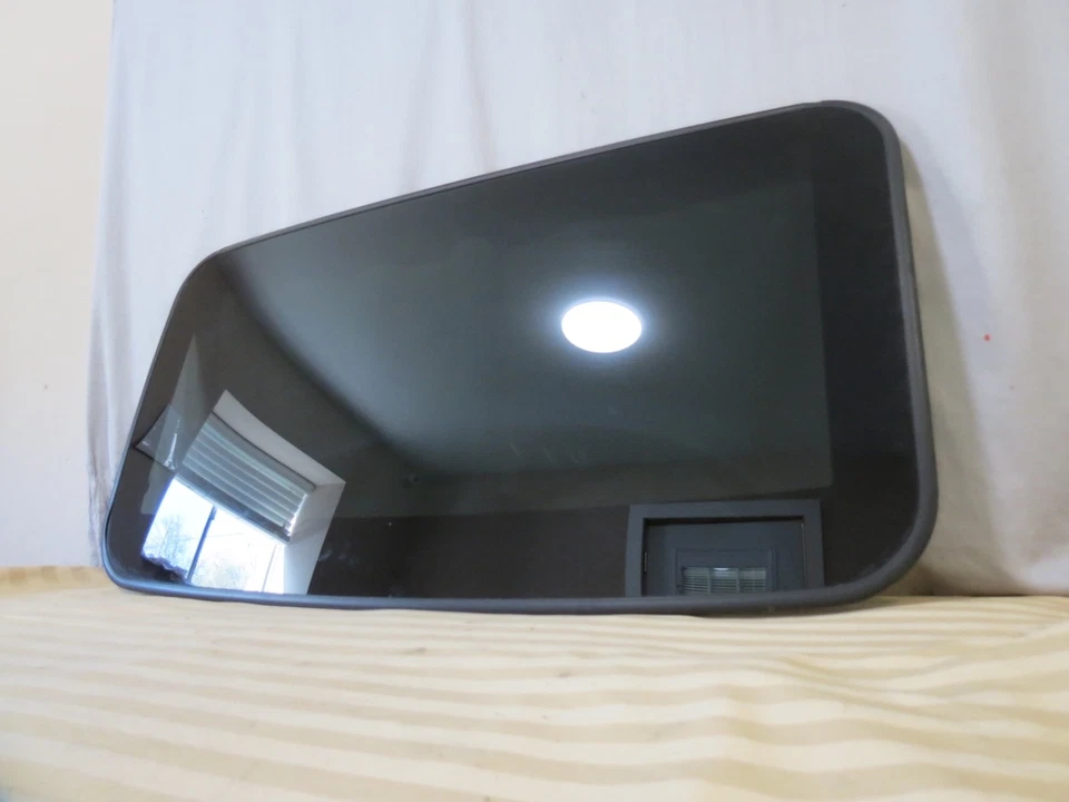 13 14 15 16 17 18 2013-2018 Toyota RAV-4 RAV4 Sun Moon Roof Sunroof Glass OEM - Image 2 of 4