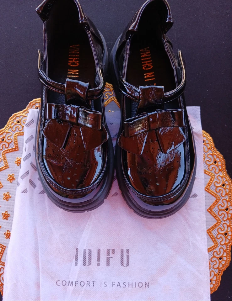 Zapatos Loefer Idufi Niñas Negro Charol -Talla 12.5-NUEVOS EN CAJA Foto 3 de 4