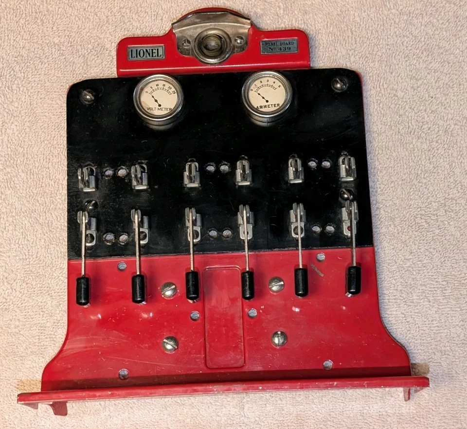 The Lionel Corporation Electric Trains Panel Board No. 439 With Original Box - Image 3 of 4