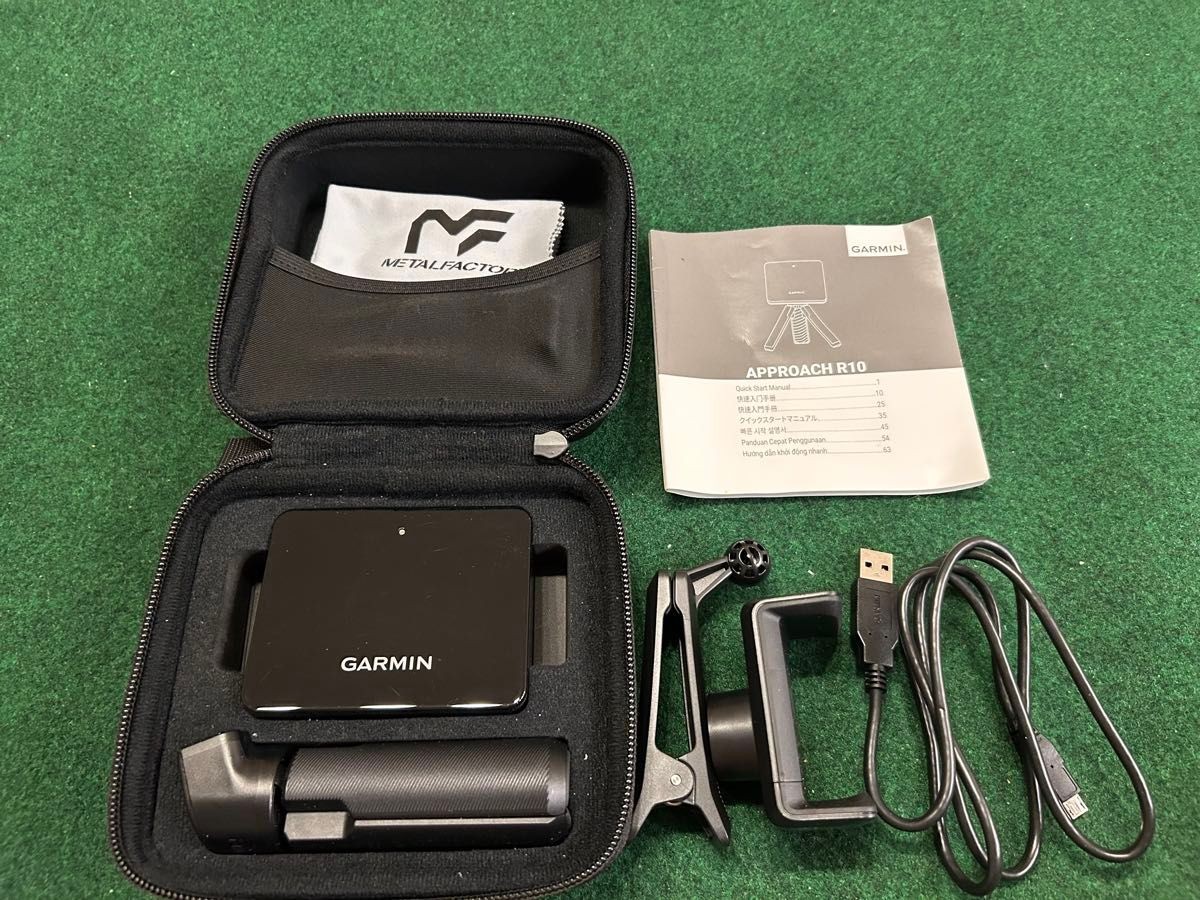 Garmin Approach R10 Portable Launch Monitor Golf Radar Simulator