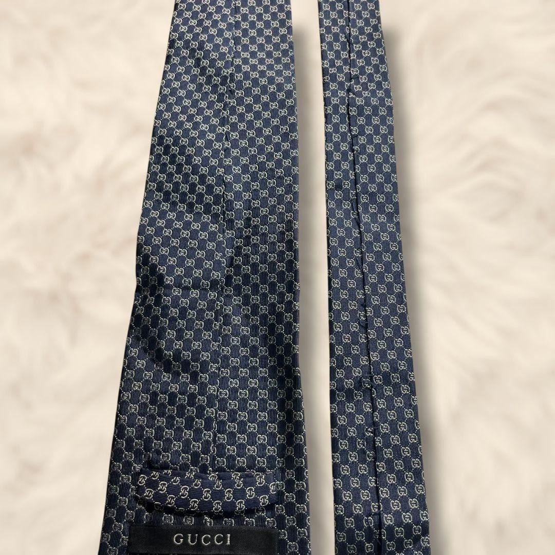 Gucci GG Pattern Interlocking Navy White Silk Nec… - image 6