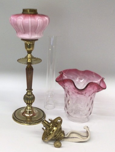 Antique/Vintage Peg Oil Lamp Pink/Cranberry Font And Shade. No1. - Picture 14 of 14