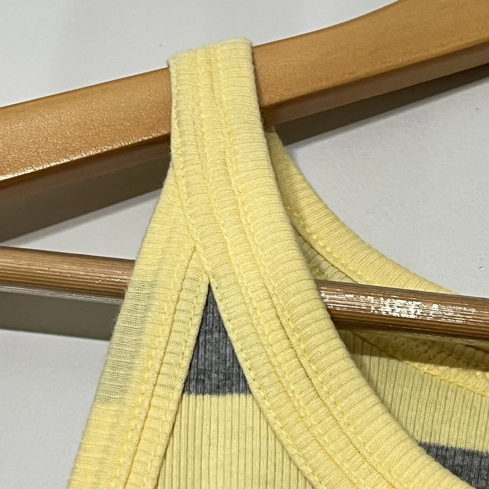 Camiseta sin mangas vintage NIKE acanalada para mujer algodón a rayas años 2000 amarilla gris mediana Foto 4 de 4