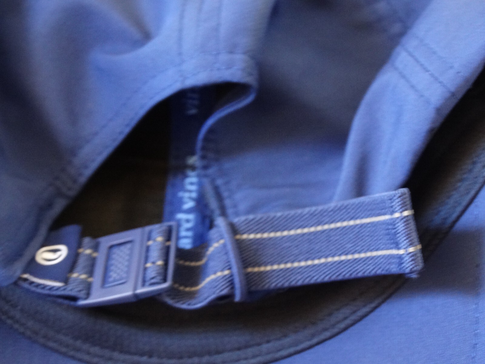 Vineyard Vines patch Hat  Blue StrapBack  polyest… - image 5