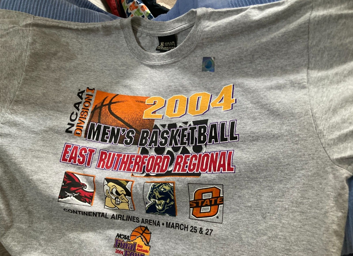 【レア】NCAA FINAL4 男子バスケットボール 2004年 記念Tシャツ レア】NCAA FINAL4 男子バスケットボール 2004年 記念Tシャツ レア