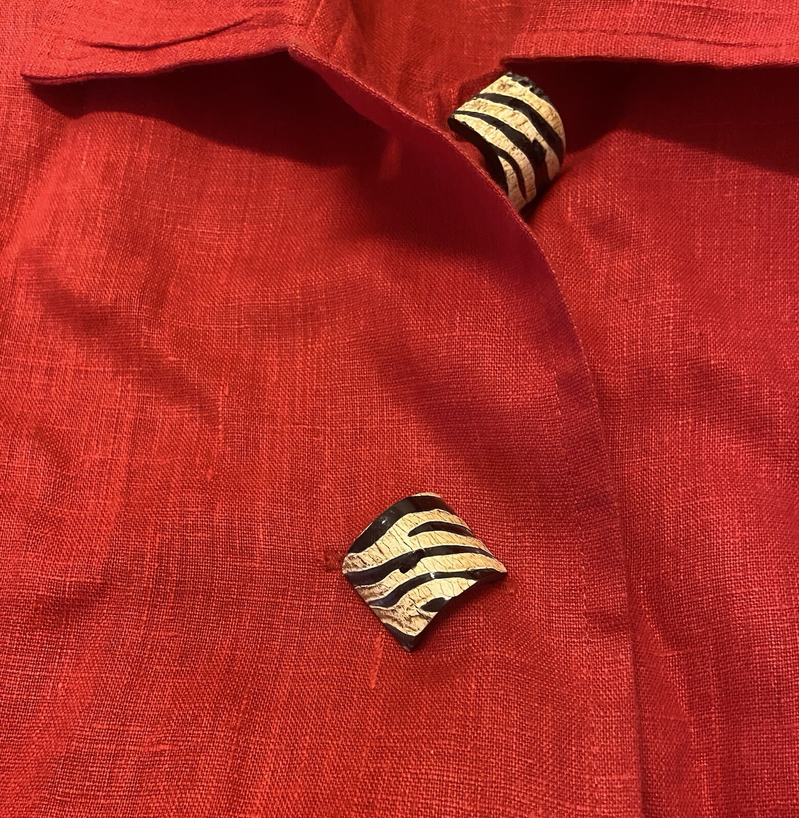 Blazer pony vintage dipinto giacca corta donna XS lino rosso zebrato bottone legno USA