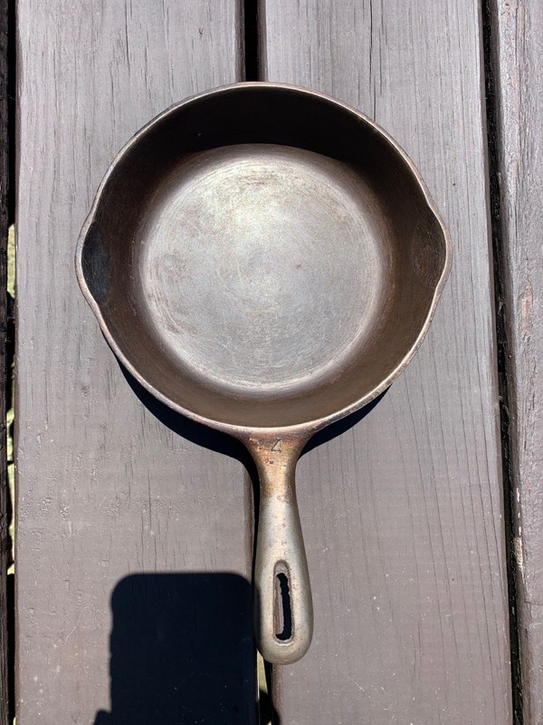 Vintage Griswold Cast Iron Skillet #4 A Small Block Logo SBL 7" Inch-Sits Flat