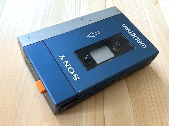 Beautiful SONY Walkman TPS-L2 Cassette Player Stereo 1st Gen Japan