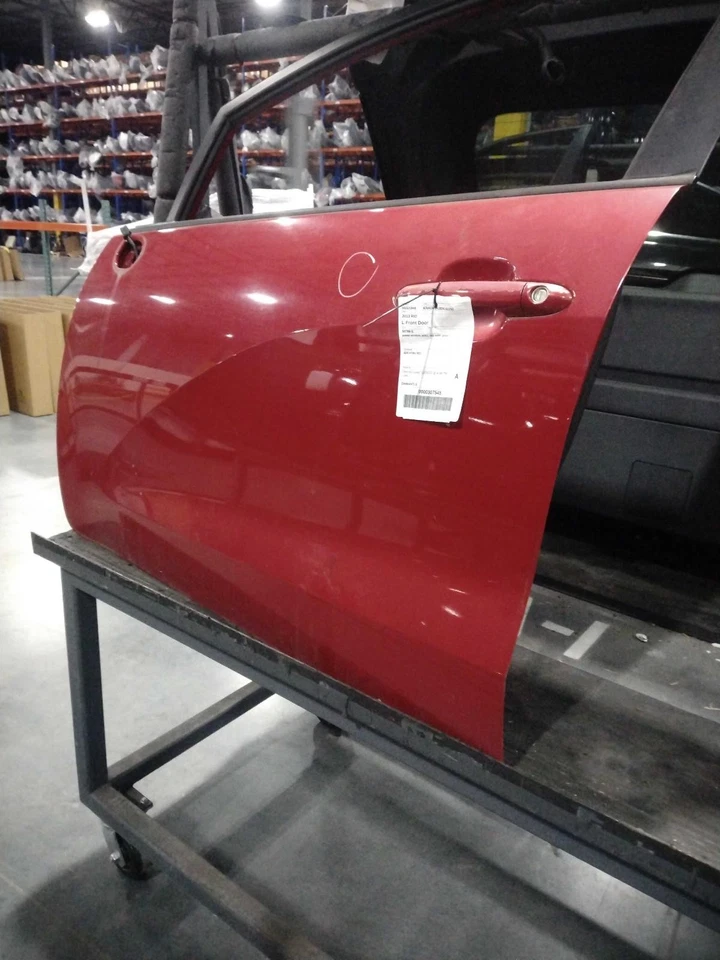 Kia Rio 2013 puerta izquierda 4 puertas hatchback rojo, buen estado, fabricante de equipos originales #92219 Foto 2 de 4