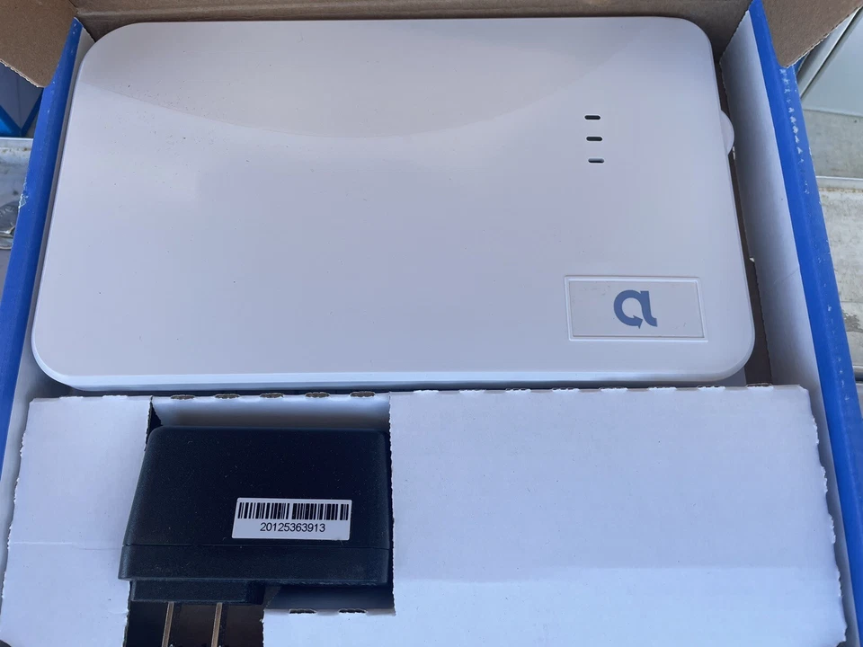 Resolution (Alula) RE524X Universal Wireless to Wireless Translator/Repeater - Image 2 of 2