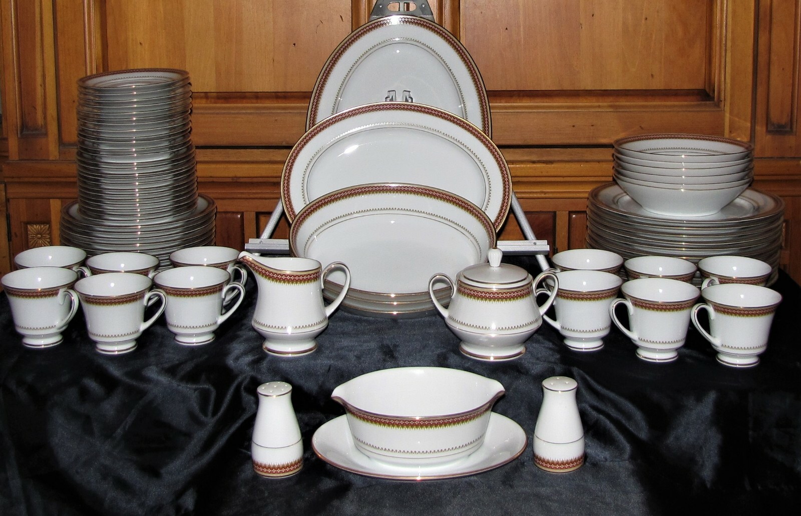 Dinnerware     Free Ship!
