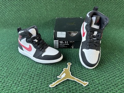 Nike Air Jordan 1 Retro Sneakers Boys 12C 705303-020 Mid Gym Red Black White