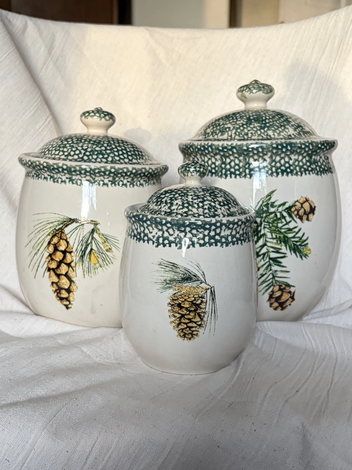 Vintage Tienshan Folk Craft Cream Pinecone Canister Set Of 3 Cabin Cottagecore