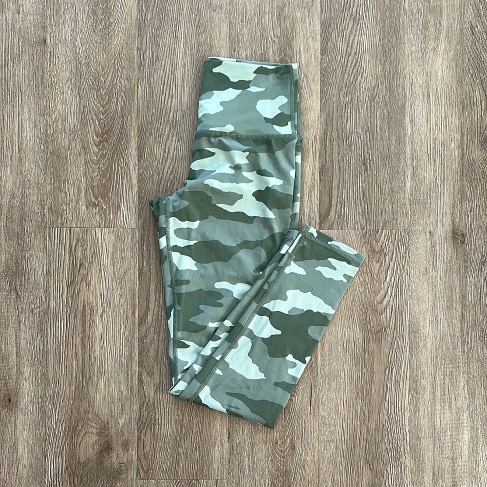 Aerie Camo Print High-Waisted Yoga Leggings for Women